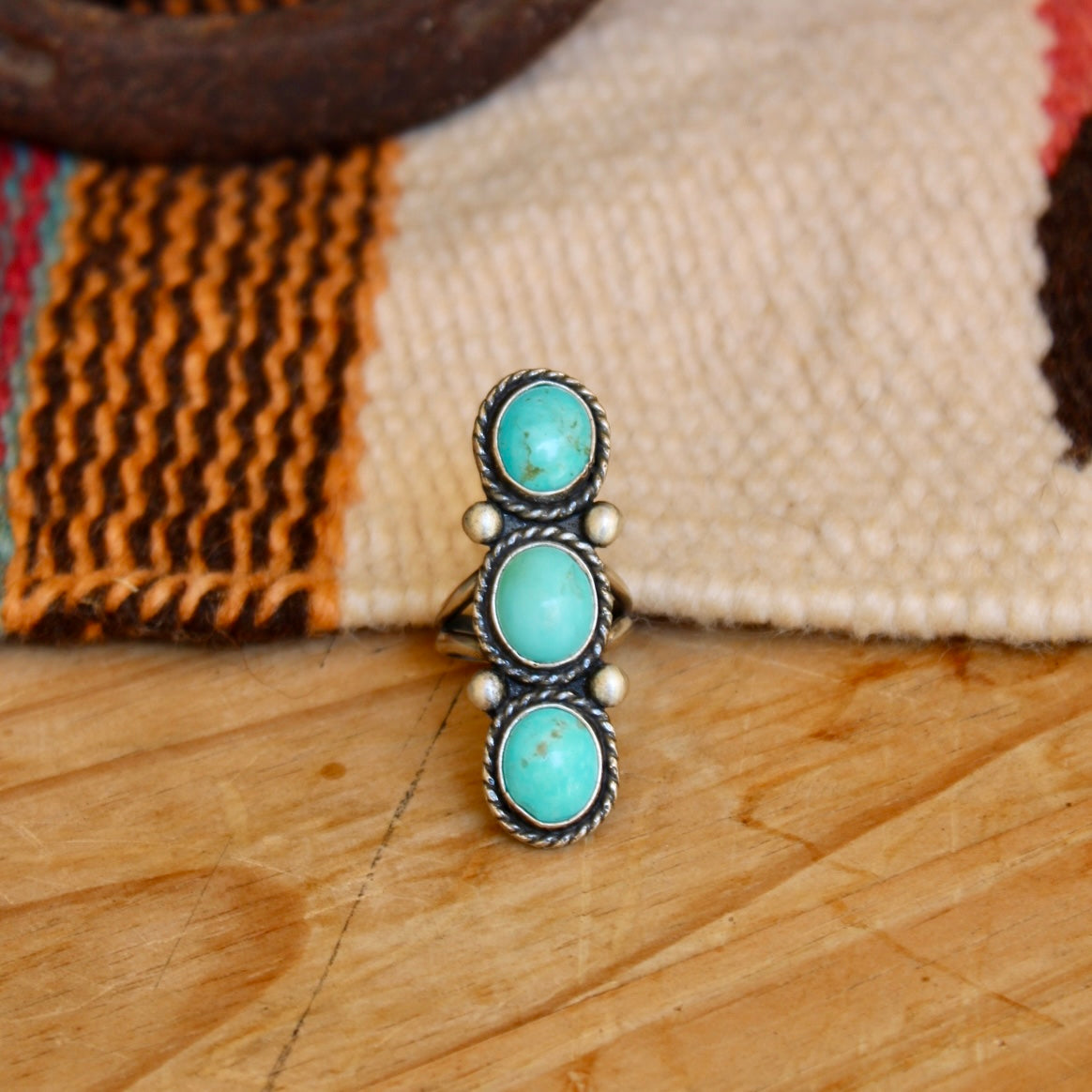 Waves Ring