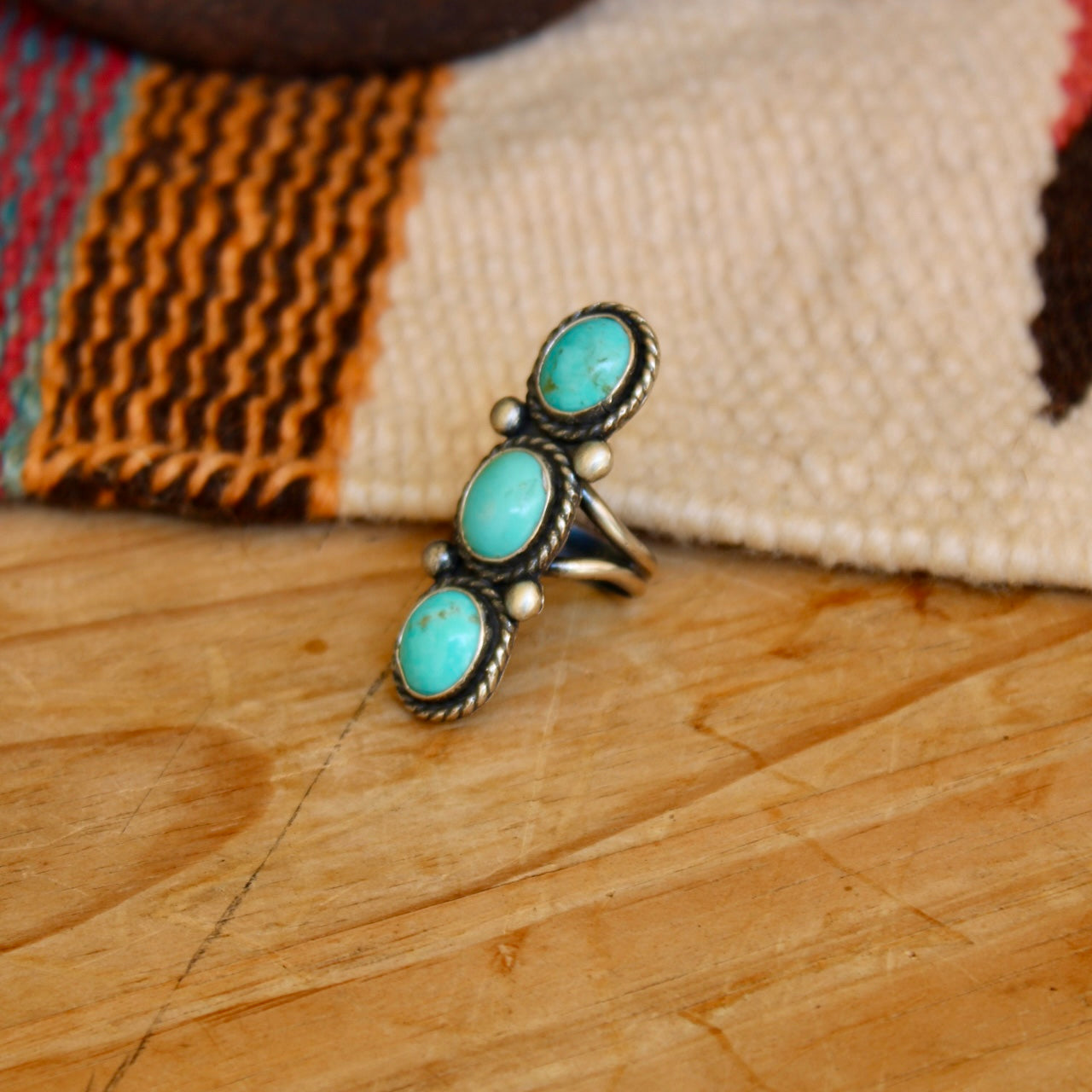 Waves Ring