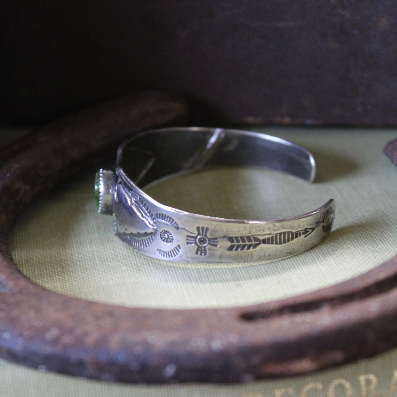 Arrowhead Cuff